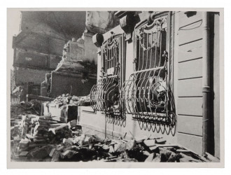 vitrine 1 gh zerstoert fassade